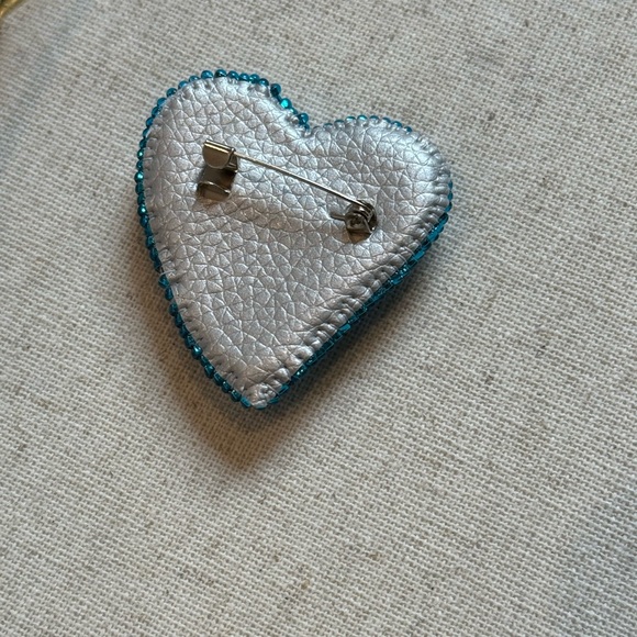 Blue Beaded Heart Brooch - Picture 2 of 3